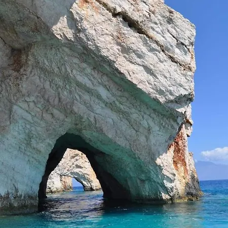 Leia, Luxury For 6 People With Pool *