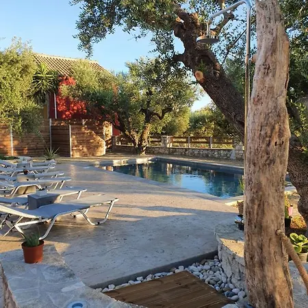 Leia, Luxury For 6 People With Pool * Kalamákion