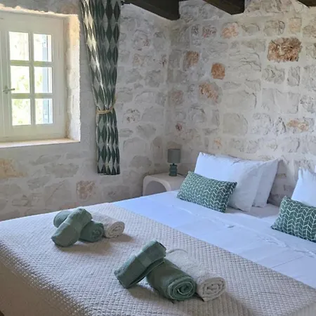 别墅 Leia, Luxury For 6 People With Pool Kalamákion