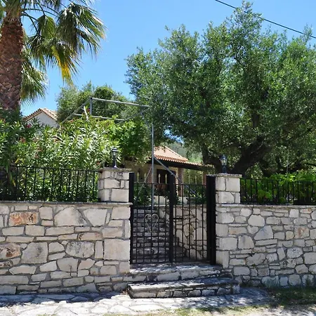 Leia, Luxury For 6 People With Pool *