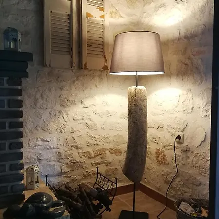 Leia, Luxury For 6 People With Pool Kalamákion